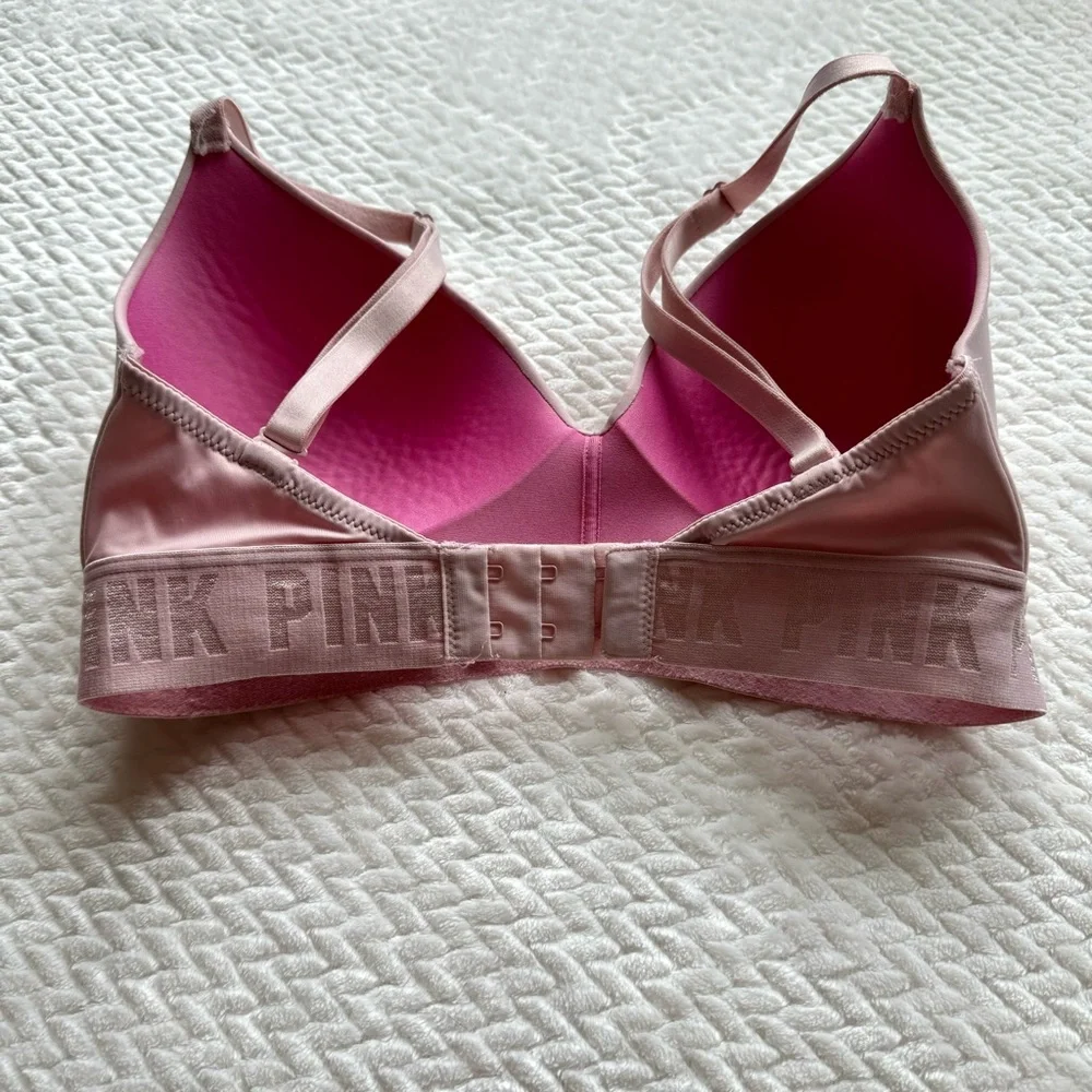 Victoria's Secret PINK Wear Everywhere Wireless Lightly Lined Bra 32DD Pink Logo